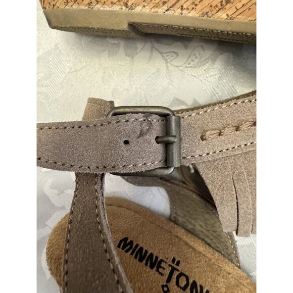 Minnetonka Poppy Size 9 Tan Aqua Blue Wedge Sandal Fringe Comfort 71327 - Picture 9 of 12